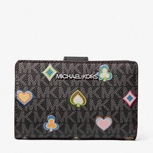 Michael Kors Jet Set Medium Printed Signature
Logo Wallet